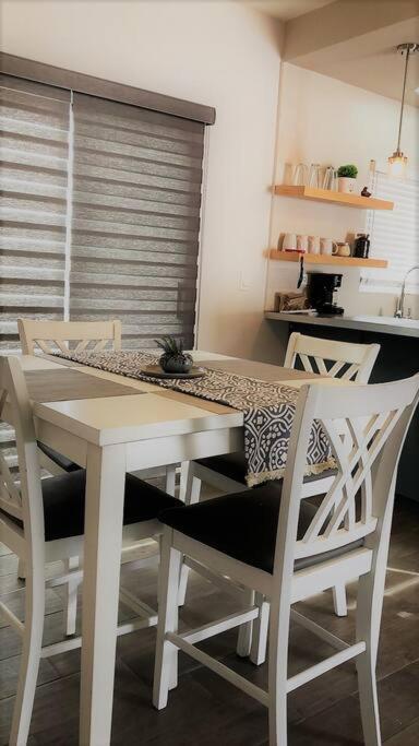 Lovely 1 Bedroom Apartment W/Private Parking Ensenada Zewnętrze zdjęcie